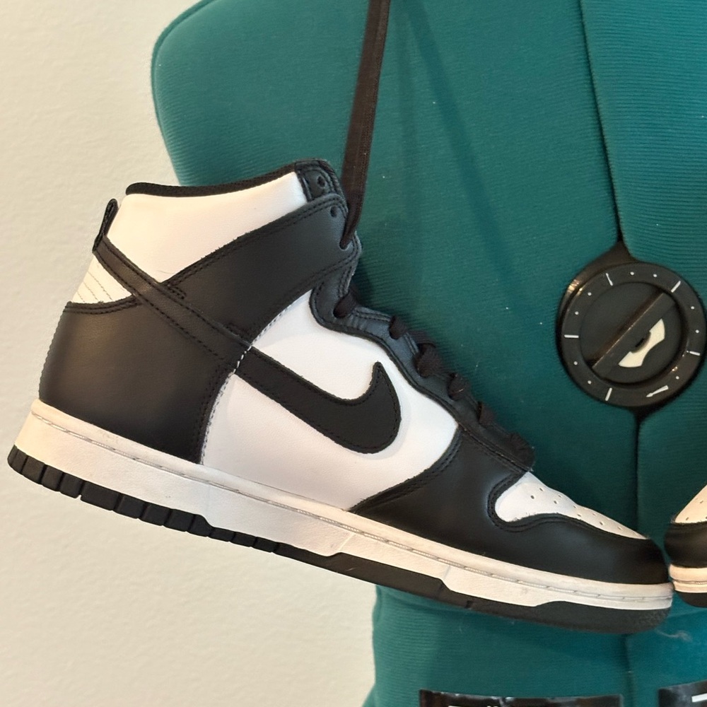 Nike Black and White High-Top Sneakers - Picture 2 of 6